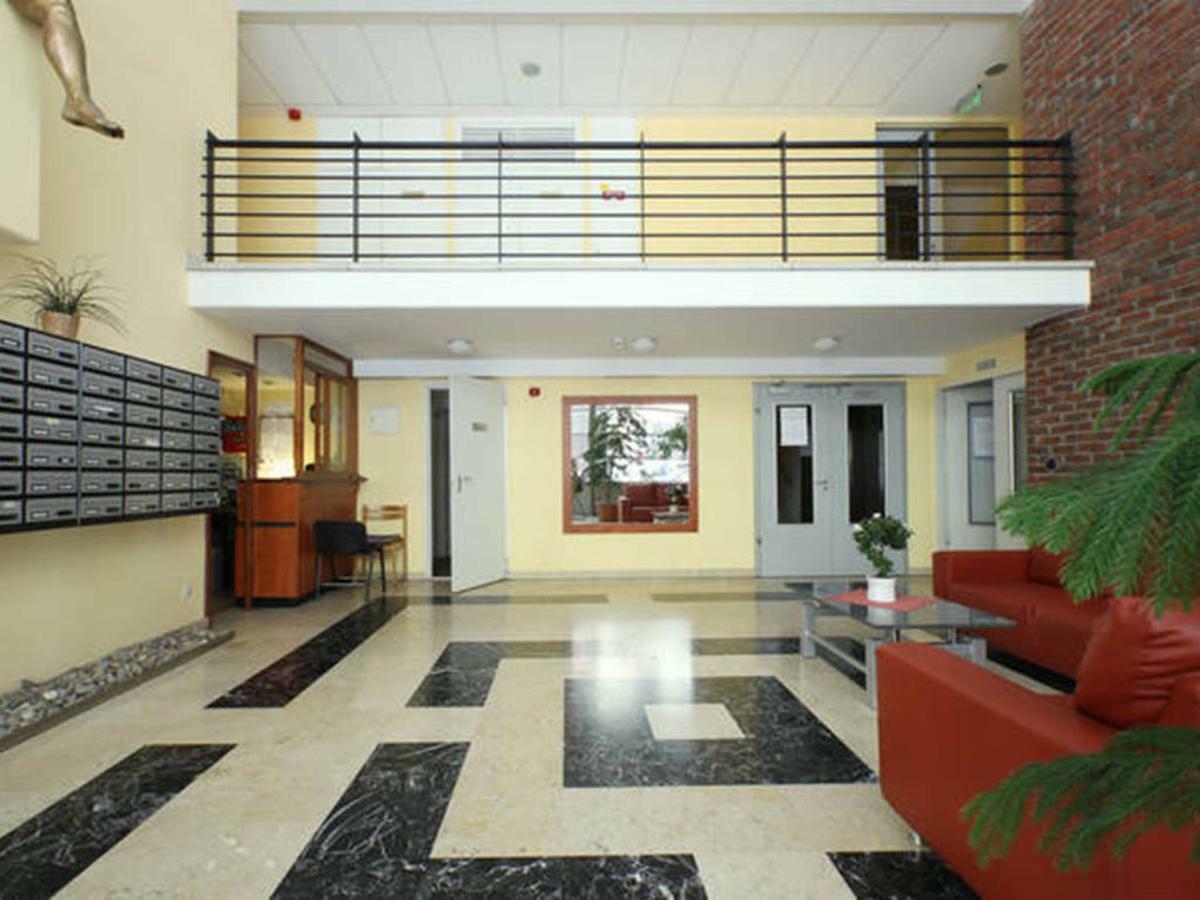 Апартаменты Downtown Garden Isle In Urban Style-Free Parking Будапешт Экстерьер фото
